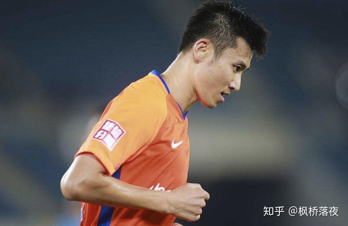 包含新疆广汇训练开放日，关键时刻外线爆发引欢呼，中超在即，球探报告显示潜力的词条-爱游戏官网